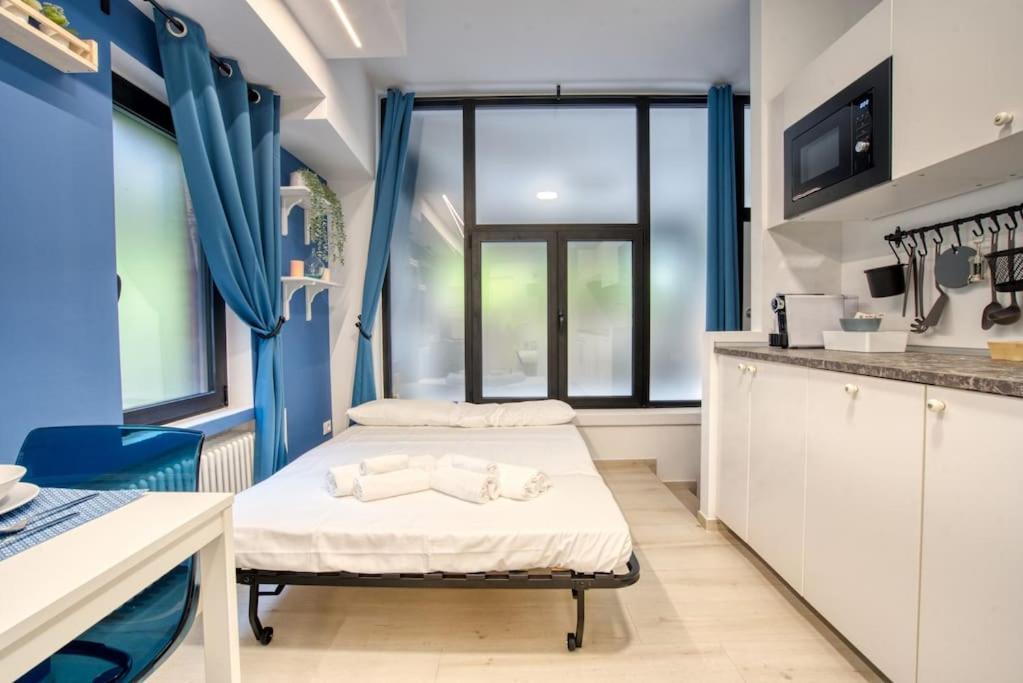 Suzzani 273 - Interno B1