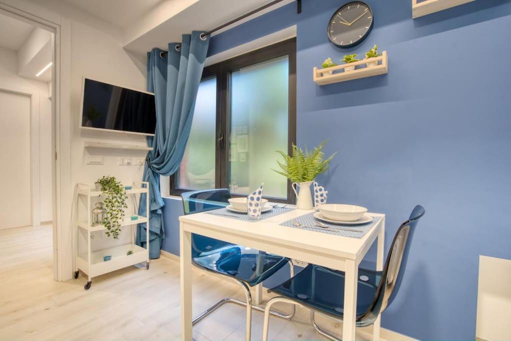 Suzzani 273 - Interno B1 *
